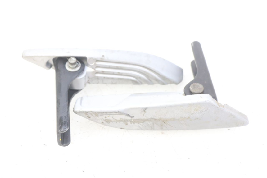 photo de SET ACHTERSTE VOETSTEUNEN PIAGGIO LIBERTY IGET 4T 50 (2015 - 2020) - Overzicht