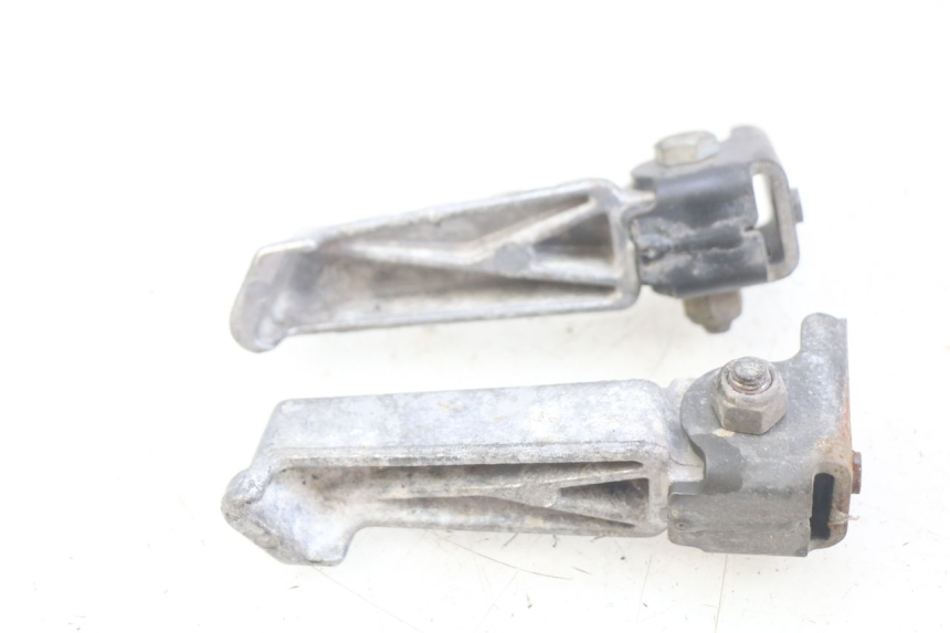 photo de SET ACHTERSTE VOETSTEUNEN PEUGEOT LUDIX 50 (2005 - 2007) - Andere kijkhoek