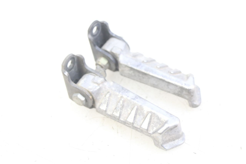 photo de SET ACHTERSTE VOETSTEUNEN PEUGEOT LUDIX 50 (2005 - 2007) - Technische close-up