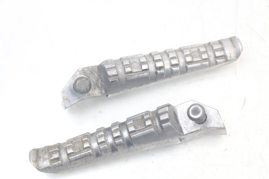 photo de SET ACHTERSTE VOETSTEUNEN MBK MACH G AC 50 (2002 - 2014) - Hoofdaanzicht