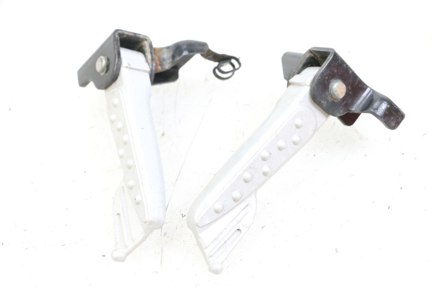 photo de SET ACHTERSTE VOETSTEUNEN SYM MIO 50 (2011 - 2017) - Hoofdaanzicht