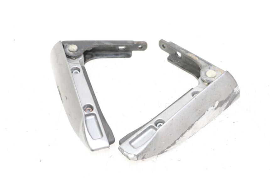 photo de SET ACHTERSTE VOETSTEUNEN PIAGGIO MP3 500 (2014 - 2017) - Gecontroleerd onderdeel