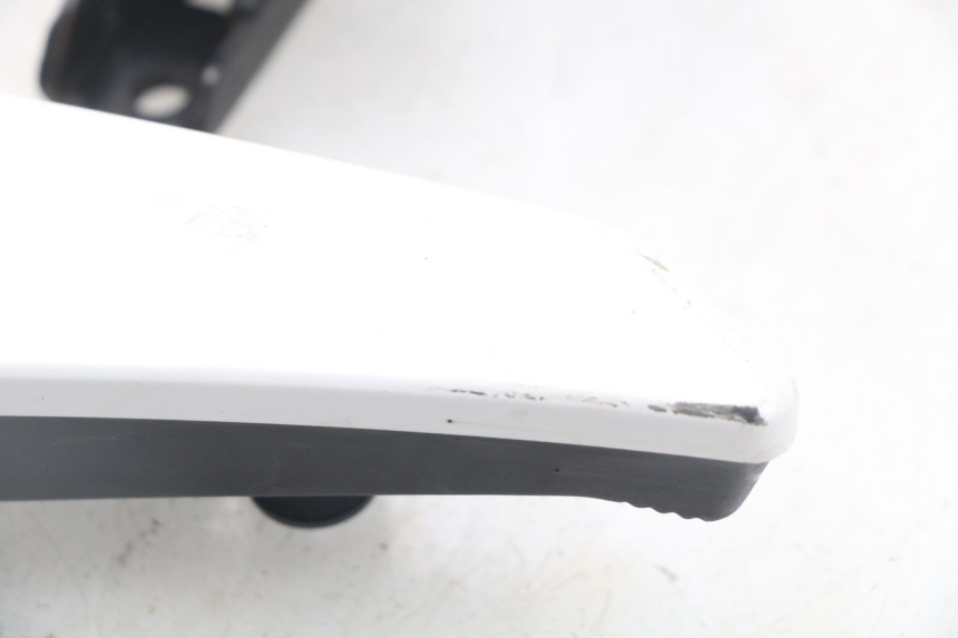 photo de SET ACHTERSTE VOETSTEUNEN MBK MW TRYPTIK 125 (2017 - 2022) - Zoom op gebruiksstaat