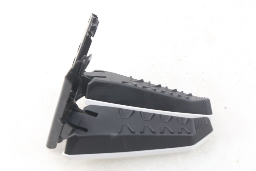 photo de SET ACHTERSTE VOETSTEUNEN MBK MW TRYPTIK 125 (2017 - 2022) - Staat van het oppervlak