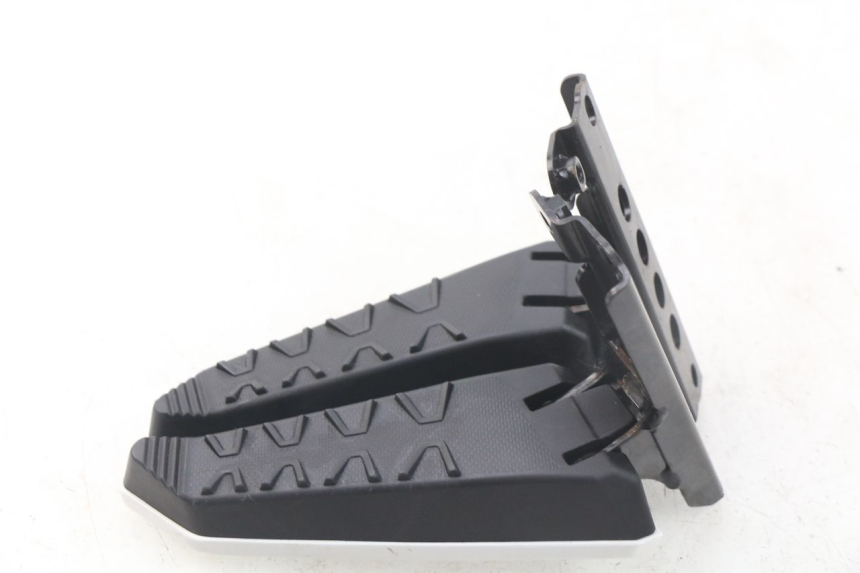 photo de SET ACHTERSTE VOETSTEUNEN MBK MW TRYPTIK 125 (2017 - 2022) - Markeringen en referenties