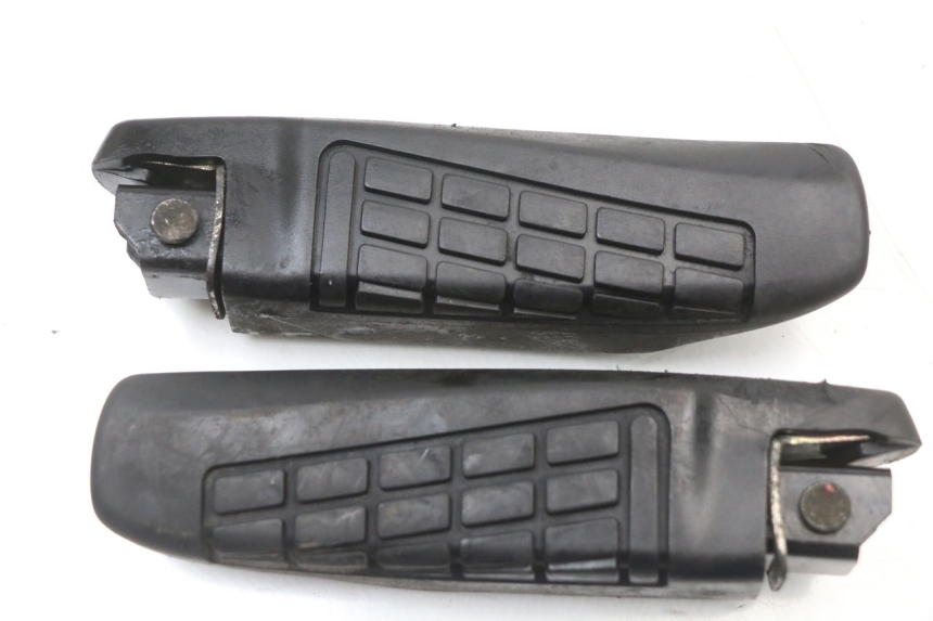 photo de SET ACHTERSTE VOETSTEUNEN MBK MW TRYPTIK 125 (2014 - 2016) - Zoom op gebruiksstaat