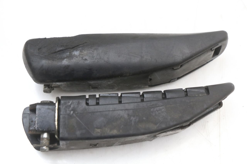 photo de SET ACHTERSTE VOETSTEUNEN MBK MW TRYPTIK 125 (2014 - 2016) - Technische close-up