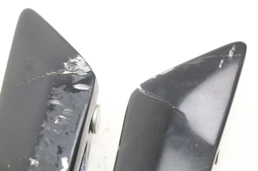 photo de SET ACHTERSTE VOETSTEUNEN PIAGGIO NEW TYPHOON 50 (2018 - 2021) - Detail van het onderdeel