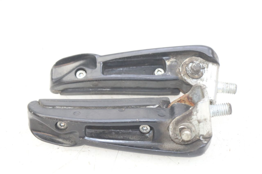 photo de SET ACHTERSTE VOETSTEUNEN GILERA NEXUS 125 (2007 - 2009) - Zoom op gebruiksstaat