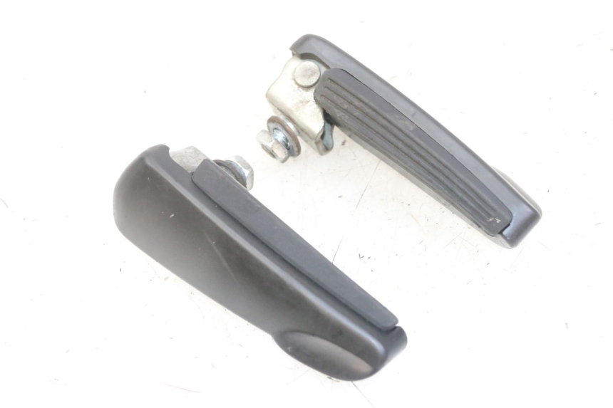 photo de SET ACHTERSTE VOETSTEUNEN GILERA NEXUS 125 (2009 - 2013) - Overzicht