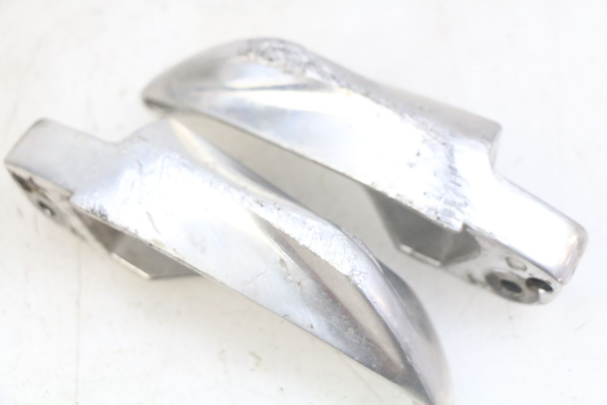 photo de SET ACHTERSTE VOETSTEUNEN HONDA NHX LEAD 110 (2008 - 2010) - Detail van het onderdeel