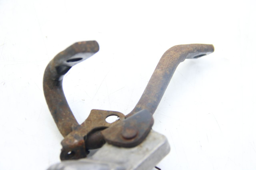 photo de SET ACHTERSTE VOETSTEUNEN SELECT UP OCTALIS 125 (2007 - 2012) - Detail van het onderdeel