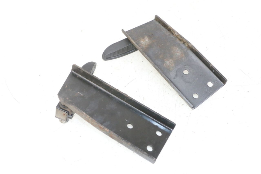 photo de SET ACHTERSTE VOETSTEUNEN JM MOTORS OLDIES GT 4T 50 (2018 - 2025) - Detail van het onderdeel