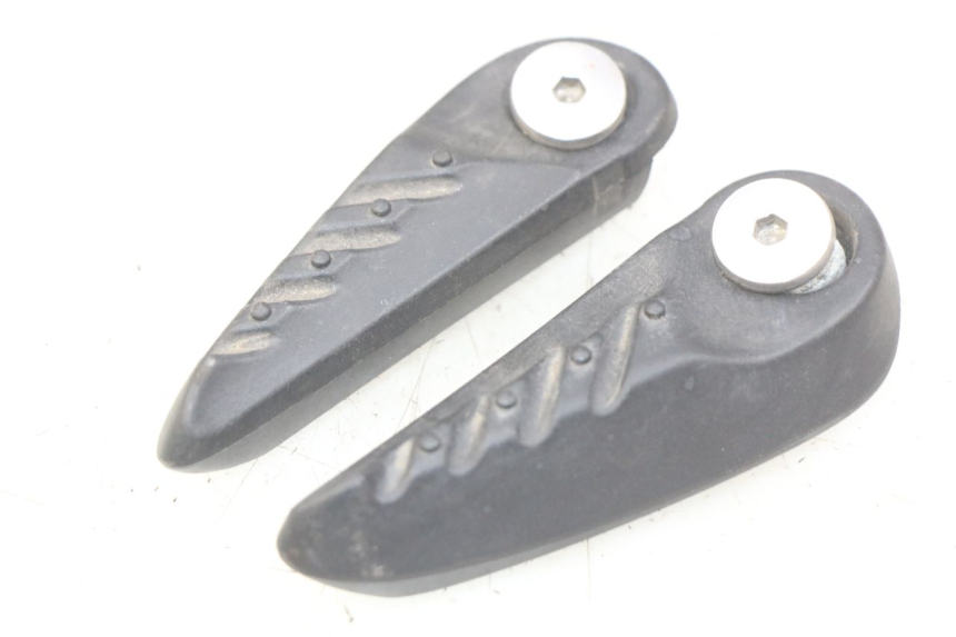 photo de SET ACHTERSTE VOETSTEUNEN MBK OVETTO 2T 50 (2007 - 2017) - Zoom op gebruiksstaat