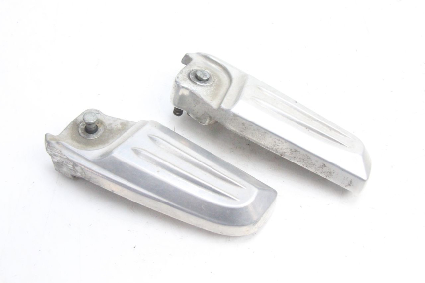 photo de SET ACHTERSTE VOETSTEUNEN HONDA PCX (JF28) 125 (2009 - 2011) - Detail van het onderdeel
