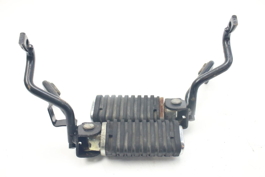 photo de SET ACHTERSTE VOETSTEUNEN KYMCO PEOPLE 250 (2004 - 2008) - Zoom op gebruiksstaat