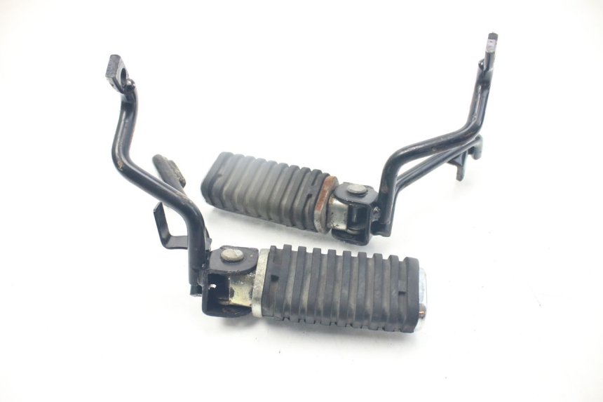 photo de SET ACHTERSTE VOETSTEUNEN KYMCO PEOPLE 250 (2004 - 2008) - Technische close-up