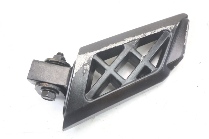 photo de SET ACHTERSTE VOETSTEUNEN PEUGEOT STREETZONE 4T 50 (2018 - 2023) - Bevestigingspunten