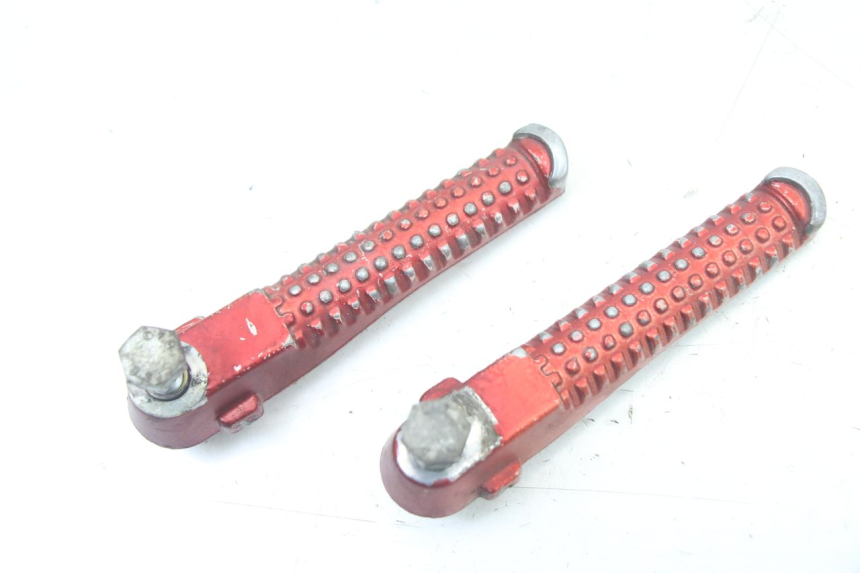 photo de SET ACHTERSTE VOETSTEUNEN PEUGEOT TKR TREKKER FURIOUS 50 (2005 - 2014) - Detail van het onderdeel