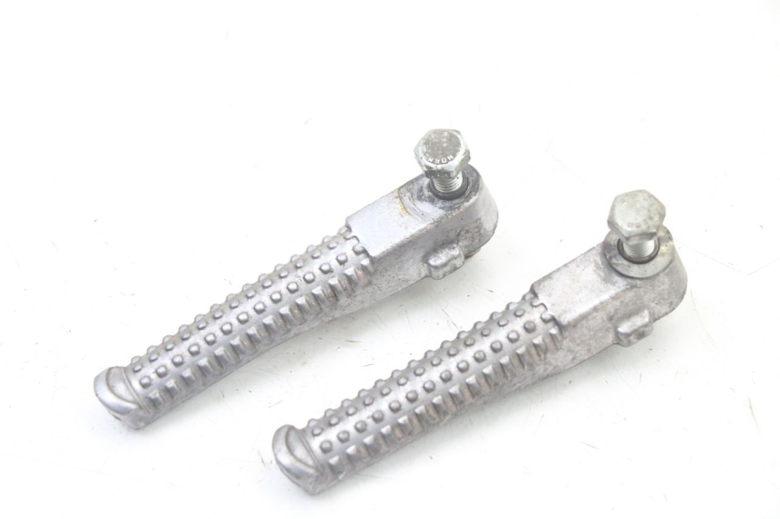 photo de SET ACHTERSTE VOETSTEUNEN PEUGEOT TREKKER TKR 50 (2005 - 2014) - Zoom op gebruiksstaat