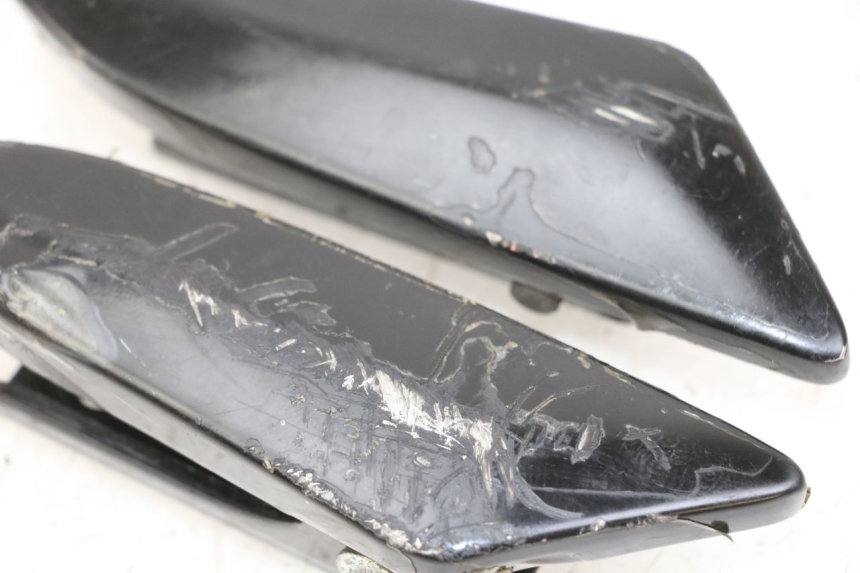 photo de SET ACHTERSTE VOETSTEUNEN PIAGGIO LIBERTY IGET 4T 50 (2021 - 2025) - Technische close-up