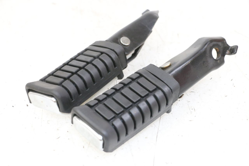 photo de SET ACHTERSTE VOETSTEUNEN REGAL RAPTOR RAXTER 2 125 (2007 - 2015) - Hoofdaanzicht