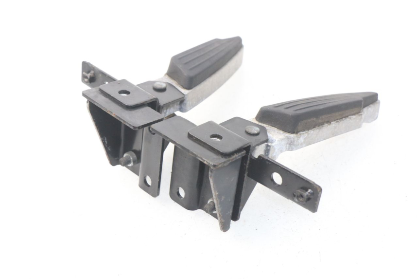 photo de SET ACHTERSTE VOETSTEUNEN PEUGEOT SATELIS 300 (2012 - 2015) - Zoom op gebruiksstaat