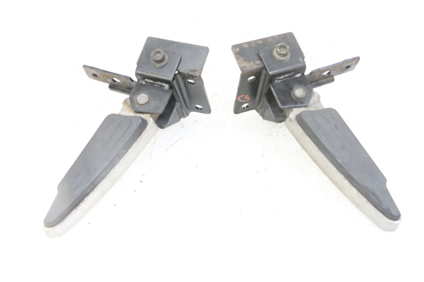 photo de SET ACHTERSTE VOETSTEUNEN PEUGEOT SATELIS 125 (2013 - 2018) - Hoofdaanzicht