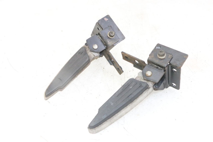 photo de SET ACHTERSTE VOETSTEUNEN PEUGEOT SATELIS 125 (2013 - 2018) - Hoofdaanzicht