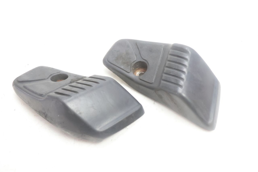 photo de SET ACHTERSTE VOETSTEUNEN HONDA SCV LEAD 100 (2003 - 2007) - Detail van het onderdeel