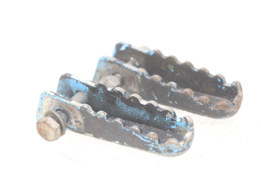 photo de SET ACHTERSTE VOETSTEUNEN DERBI SENDA 50 (2003 - 2005) - Detail van het onderdeel