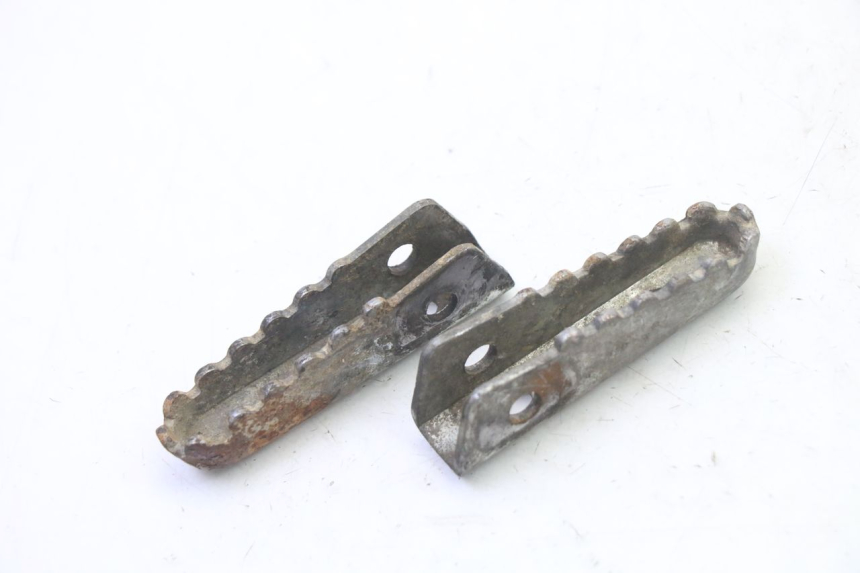 photo de SET ACHTERSTE VOETSTEUNEN GILERA SMT SUPERMOTARD 50 (2009 - 2017) - Hoofdaanzicht