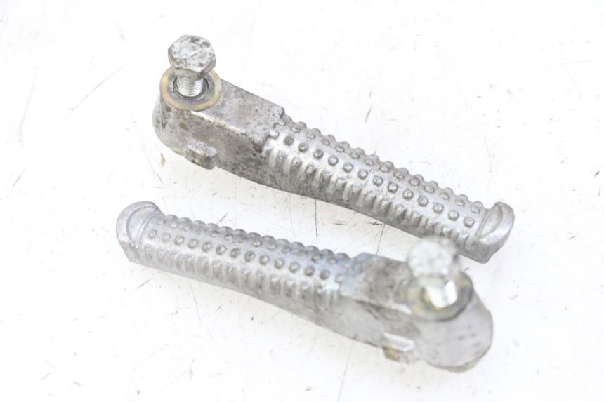 photo de SET ACHTERSTE VOETSTEUNEN PEUGEOT SPEEDFIGHT 2 LC 50 (2000 - 2009) - Hoofdaanzicht