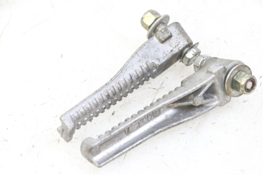 photo de SET ACHTERSTE VOETSTEUNEN PEUGEOT SPEEDFIGHT 2 LC 50 (2000 - 2009) - Technische close-up