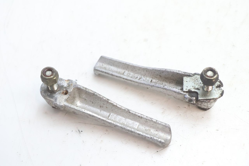 photo de SET ACHTERSTE VOETSTEUNEN PEUGEOT SPEEDFIGHT LC 50 (1996 - 2002) - Andere kijkhoek