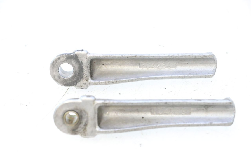 photo de SET ACHTERSTE VOETSTEUNEN PEUGEOT SPEEDFIGHT LC 50 (1996 - 2002) - Detail van het onderdeel