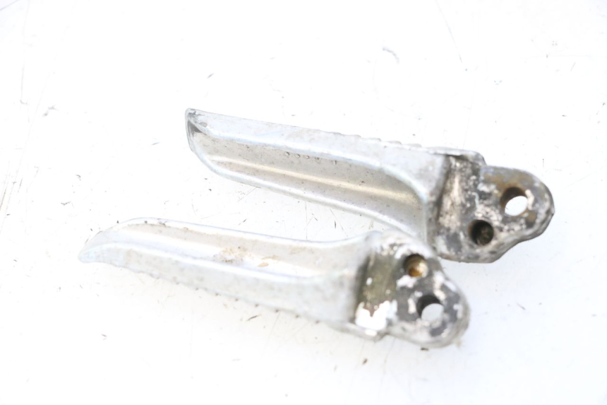 photo de PAAR ACHTERSTE VOETSTEUNEN SUZUKI SV S 650 (2003 - 2009) - Andere kijkhoek