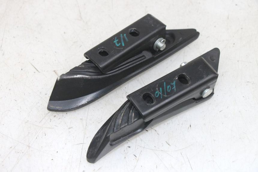 photo de SET ACHTERSTE VOETSTEUNEN APRILIA SXR 50 (2021 - 2023) - Zoom op gebruiksstaat