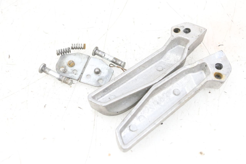 photo de SET ACHTERSTE VOETSTEUNEN NECO TEMPO 4T 50 (2022 - 2026) - Andere kijkhoek