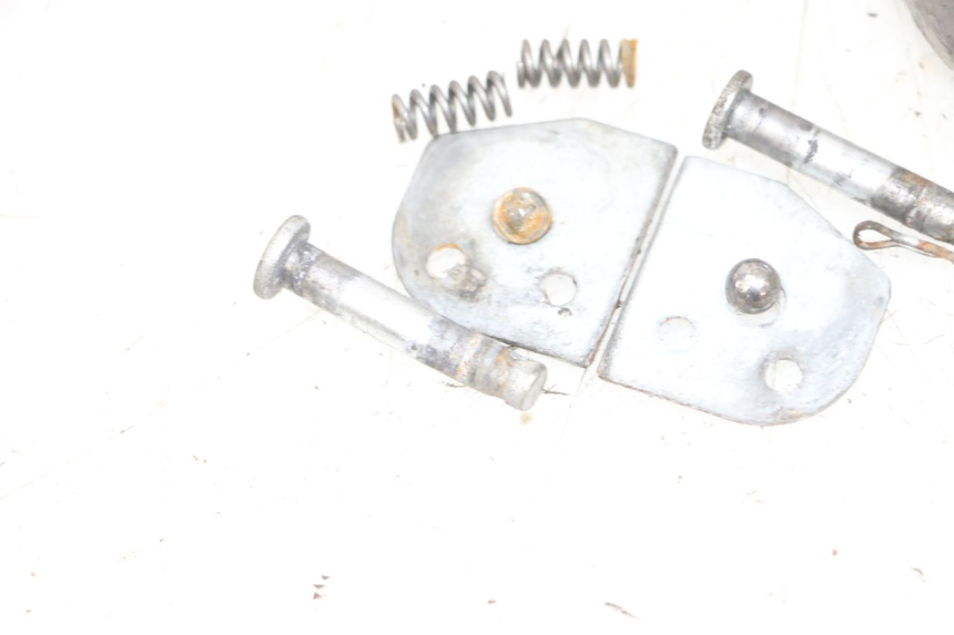 photo de SET ACHTERSTE VOETSTEUNEN NECO TEMPO 4T 50 (2022 - 2026) - Bevestigingspunten