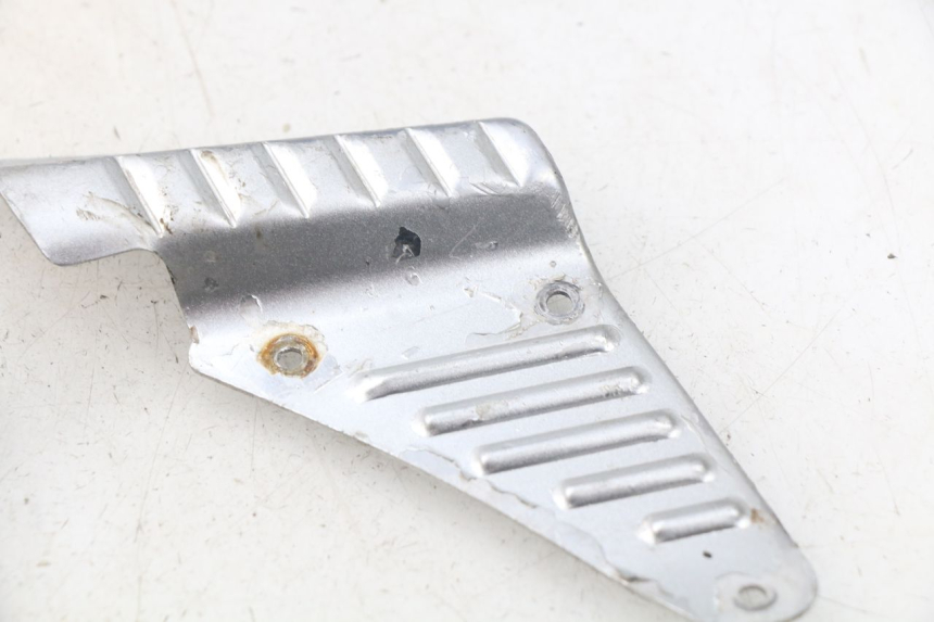 photo de SET ACHTERSTE VOETSTEUNEN BAOTIAN TRAVEL SPIRIT 50 (2010 - 2012) - Technische close-up