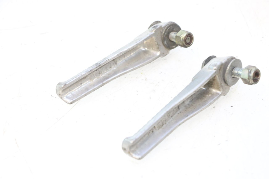 photo de SET ACHTERSTE VOETSTEUNEN PEUGEOT TREKKER 50 (1995 - 2004) - Andere kijkhoek