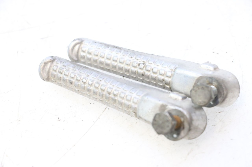 photo de SET ACHTERSTE VOETSTEUNEN PEUGEOT TREKKER 50 (1995 - 2004) - Overzicht