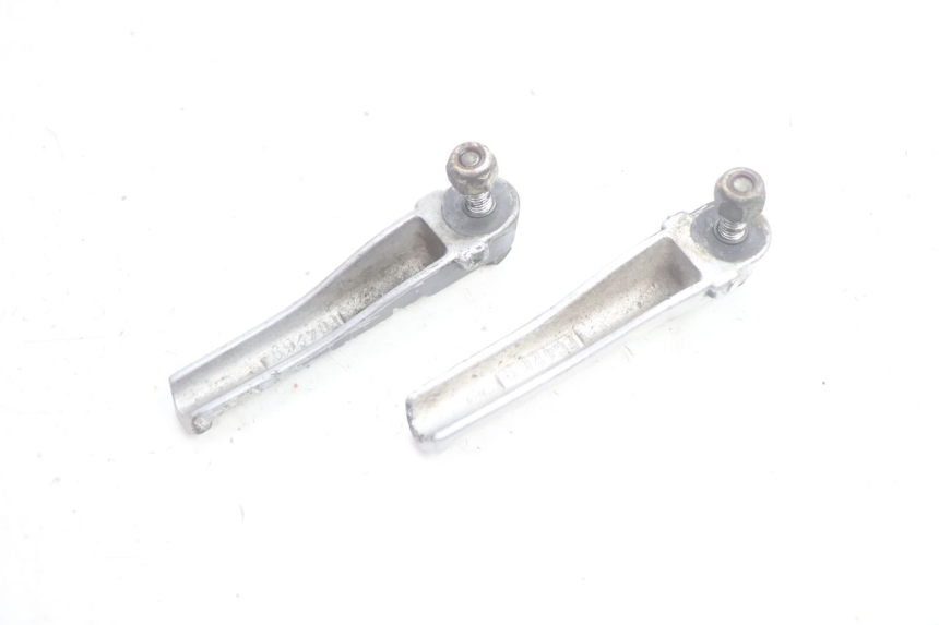 photo de SET ACHTERSTE VOETSTEUNEN PEUGEOT TREKKER 50 (1995 - 2004) - Andere kijkhoek