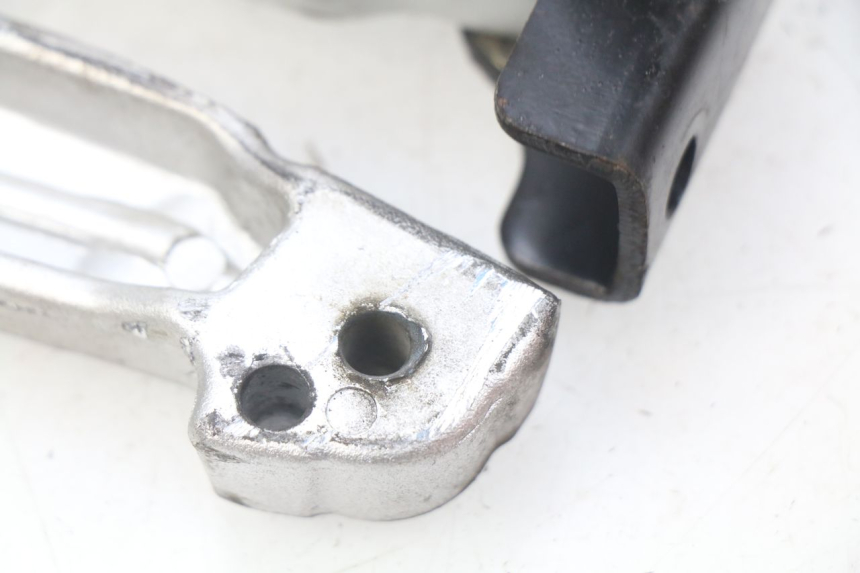 photo de SET ACHTERSTE VOETSTEUNEN PEUGEOT TWEET 4T 50 (2018 - 2022) - Zoom op gebruiksstaat