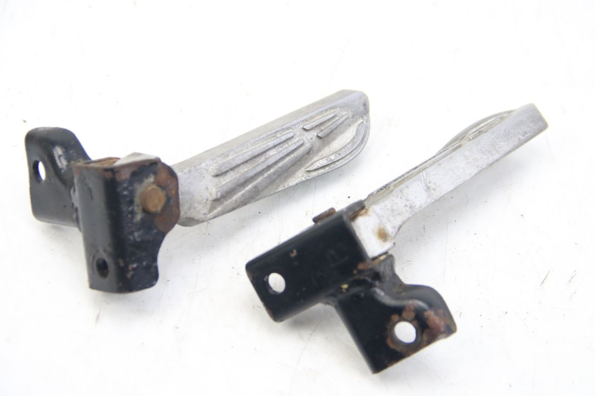 photo de SET ACHTERSTE VOETSTEUNEN PEUGEOT TWEET 4T 50 (2010 - 2014) - Hoofdaanzicht