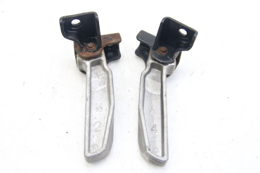 photo de SET ACHTERSTE VOETSTEUNEN PEUGEOT TWEET 4T 50 (2010 - 2014) - Technische close-up