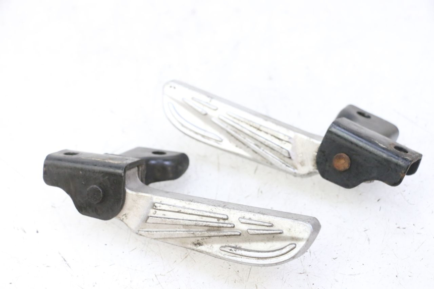 photo de SET ACHTERSTE VOETSTEUNEN PEUGEOT TWEET 4T 50 (2018 - 2022) - Hoofdaanzicht