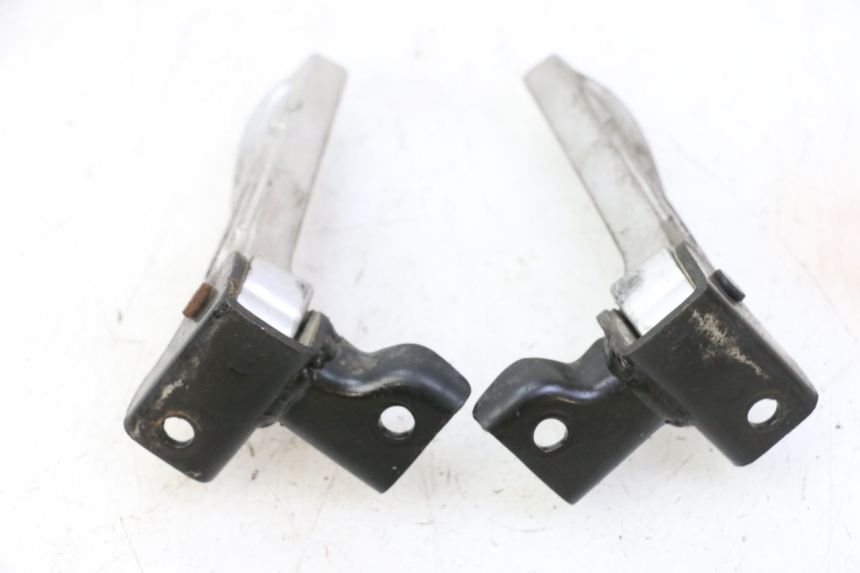 photo de SET ACHTERSTE VOETSTEUNEN PEUGEOT TWEET 4T 50 (2018 - 2022) - Detail van het onderdeel