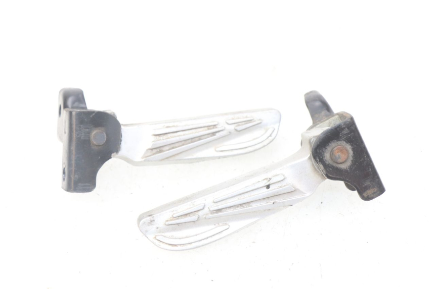 photo de SET ACHTERSTE VOETSTEUNEN PEUGEOT TWEET ACTIVE 4T 50 (2018 - 2022) - Hoofdaanzicht